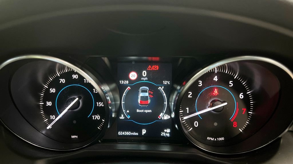 Used Jaguar XF 2018 for sale - 77227032: Photo 8