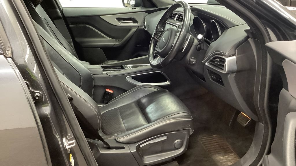Used Jaguar F-Pace 2019 for sale - 78017396: Photo 9