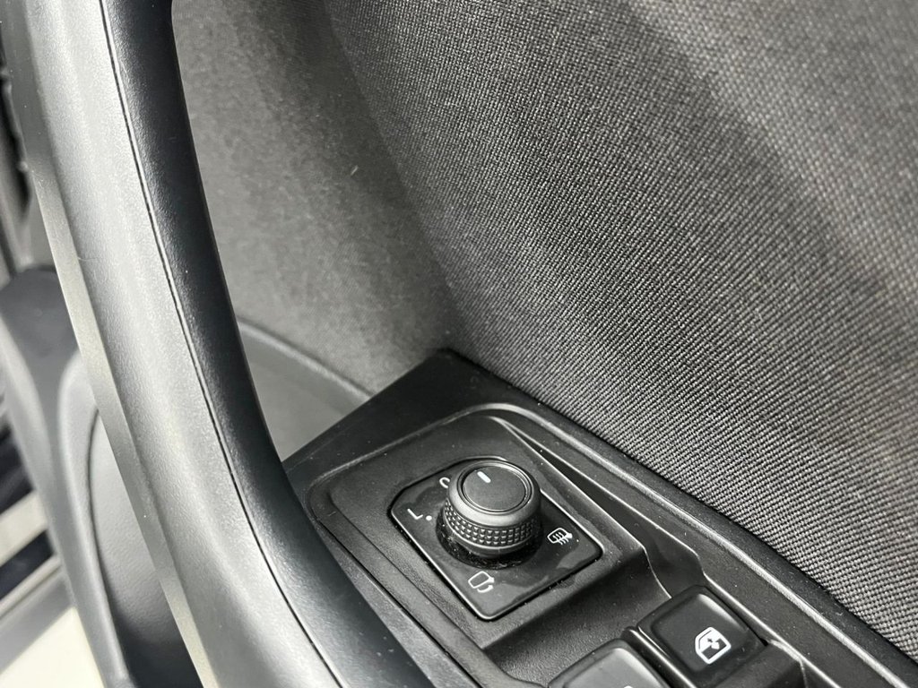 Used Volkswagen T-Roc 2023 for sale - 78110513: Photo 33