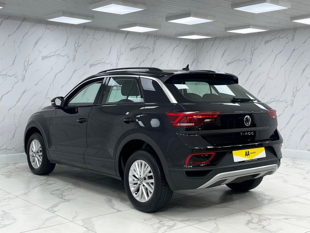 Used Volkswagen T-Roc 2023 for sale - 78110513: Photo 9