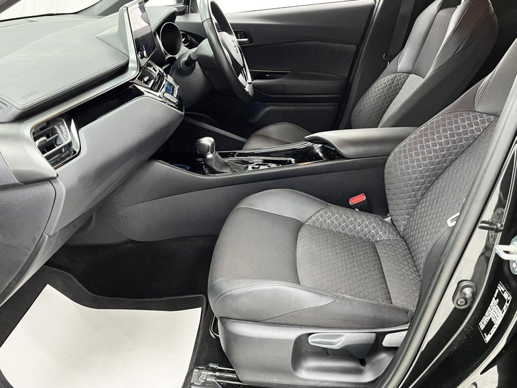 Used Toyota C-HR 2023 for sale - 76496875: Photo 16