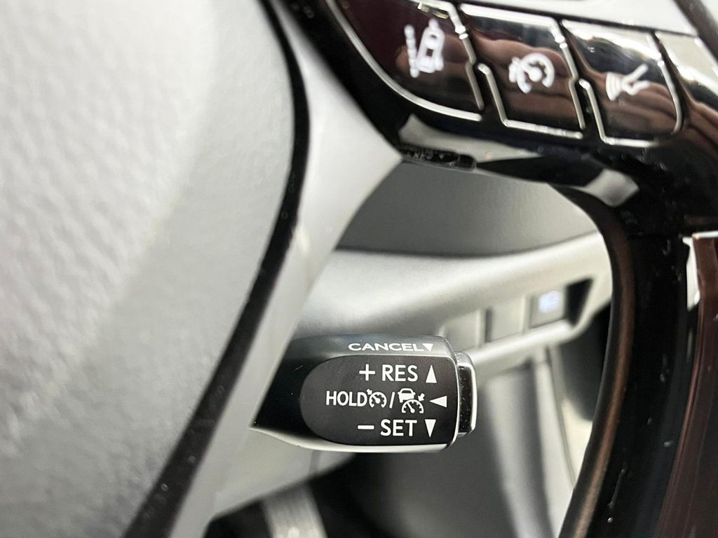 Used Toyota C-HR 2023 for sale - 76496875: Photo 25