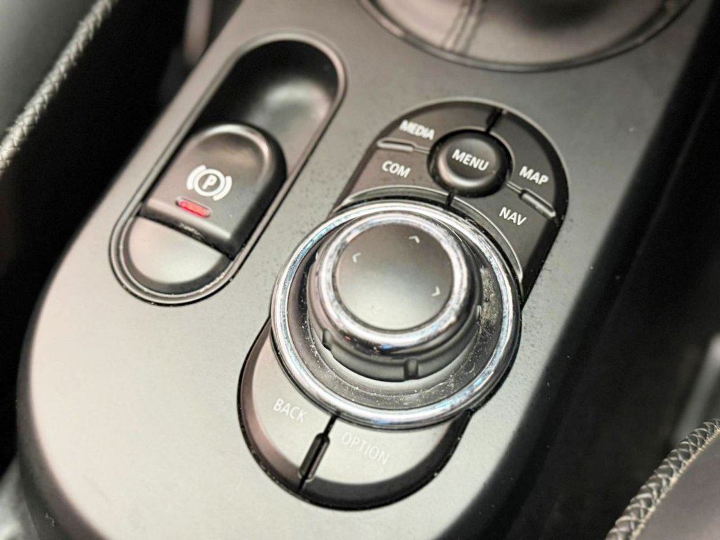 Used MINI Electric Hatch 2021 for sale - 76223596: Photo 22