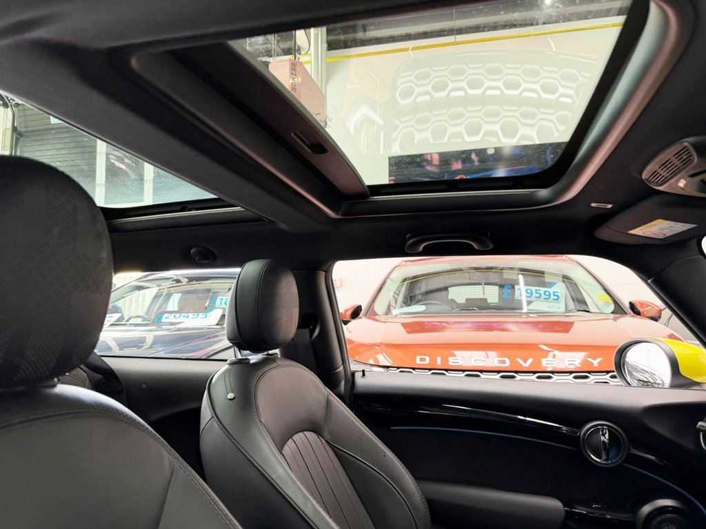 Used MINI Electric Hatch 2021 for sale - 76223596: Photo 27