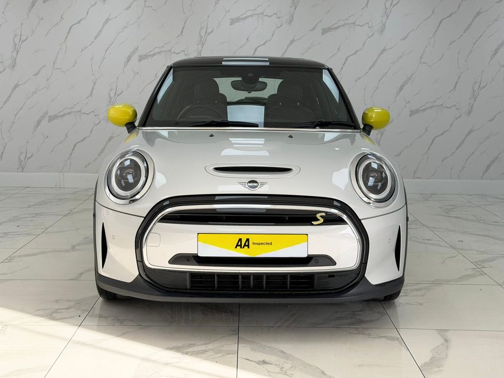 Used MINI Electric Hatch 2021 for sale - 76223596: Photo 7