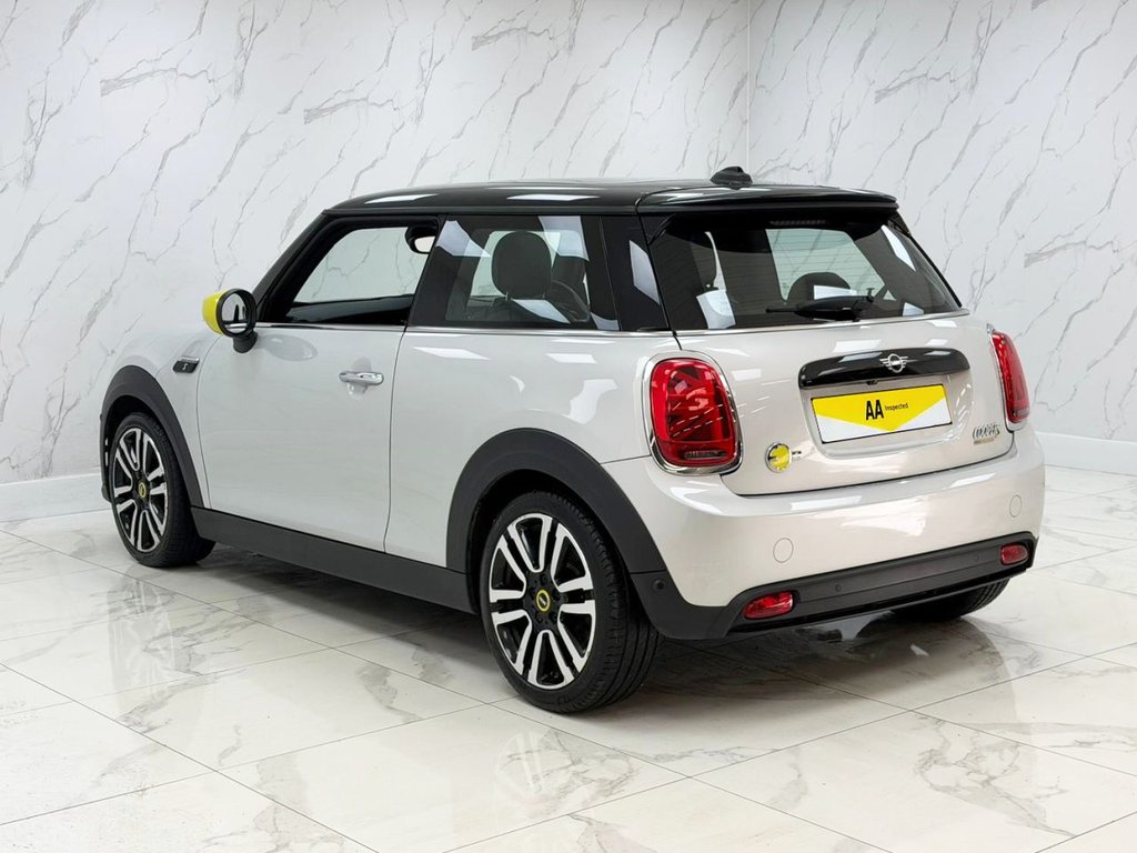 Used MINI Electric Hatch 2021 for sale - 76223596: Photo 9