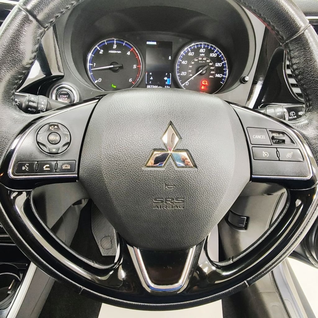 Used Mitsubishi Outlander 2018 for sale - 77952684: Photo 28