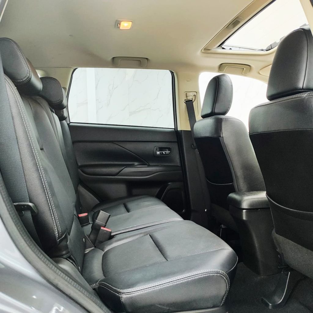 Used Mitsubishi Outlander 2018 for sale - 77952684: Photo 36