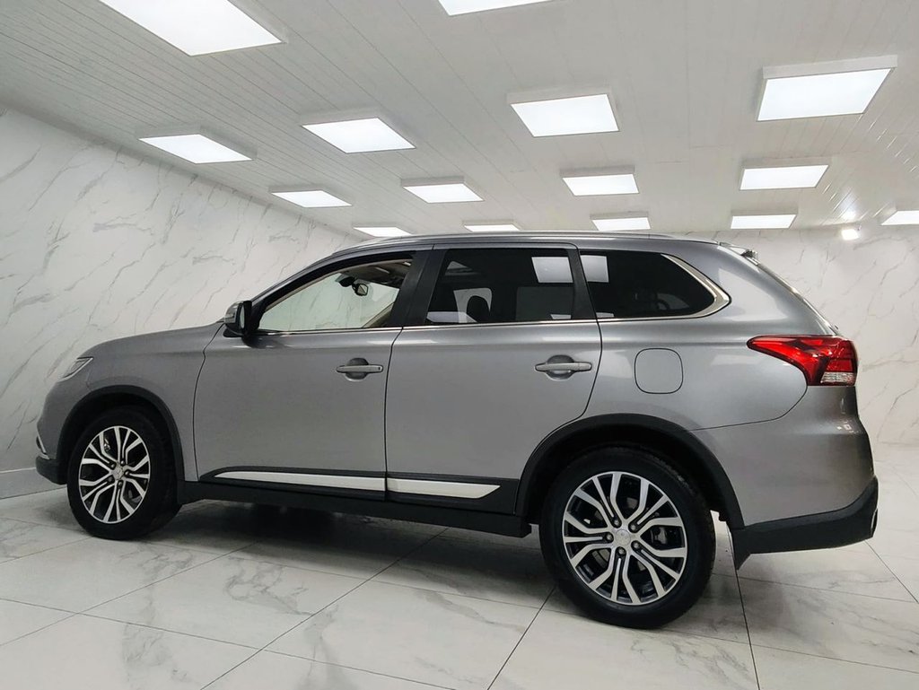 Used Mitsubishi Outlander 2018 for sale - 77952684: Photo 8