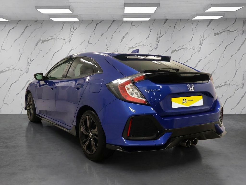 Used Honda Civic 2018 for sale - 77369946: Photo 3