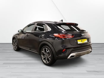 Used Kia XCeed 2020 for sale - 76210826: Photo 3