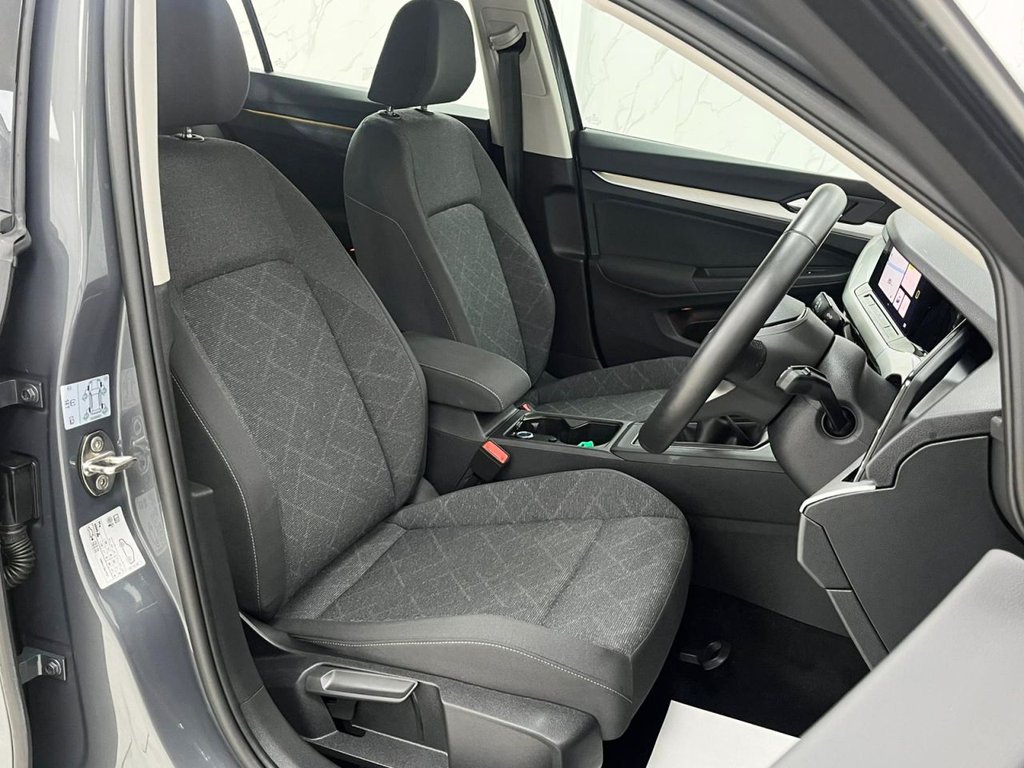 Used Volkswagen Golf 2021 for sale - 75877103: Photo 27