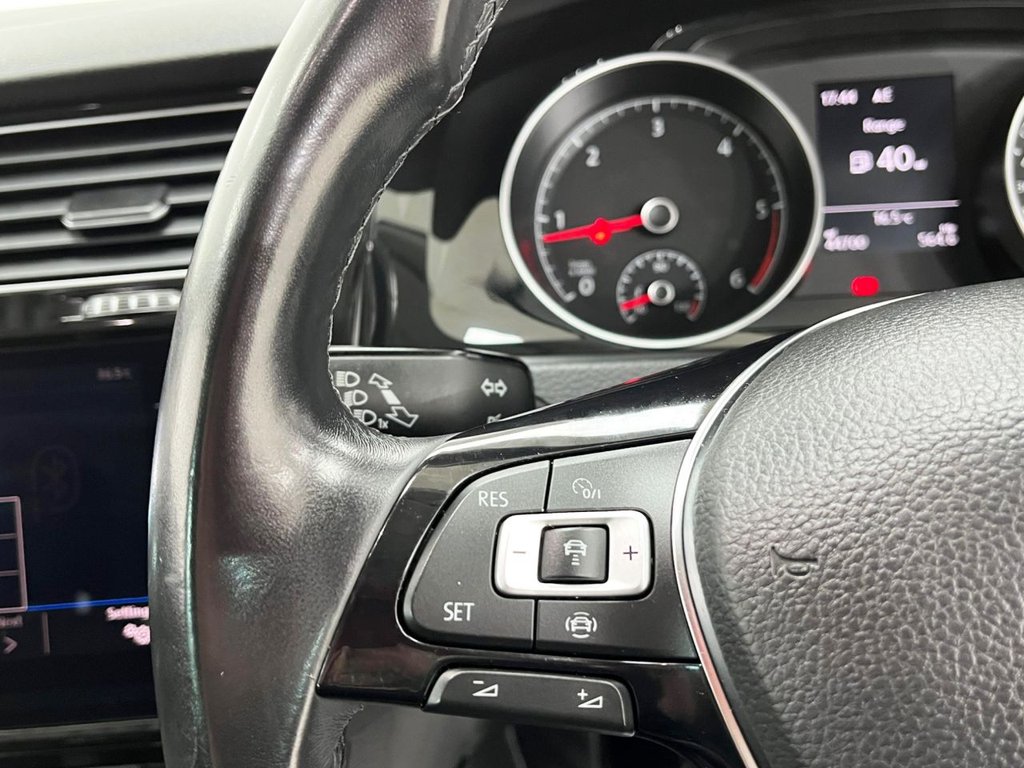 Used Volkswagen Golf 2019 for sale - 76185137: Photo 27