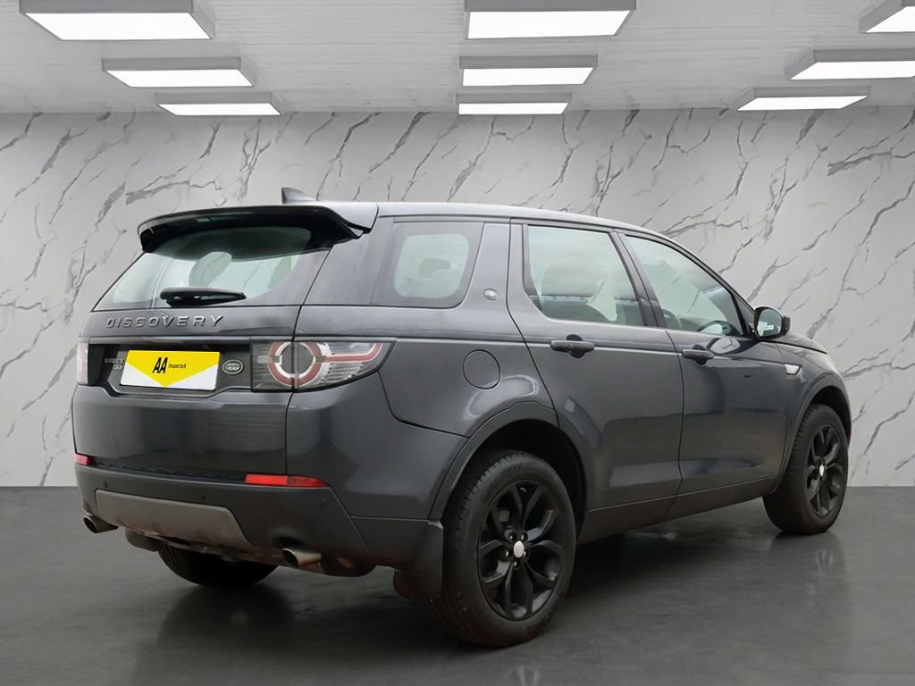 Used Land Rover Discovery Sport 2018 for sale - 77188767: Photo 4