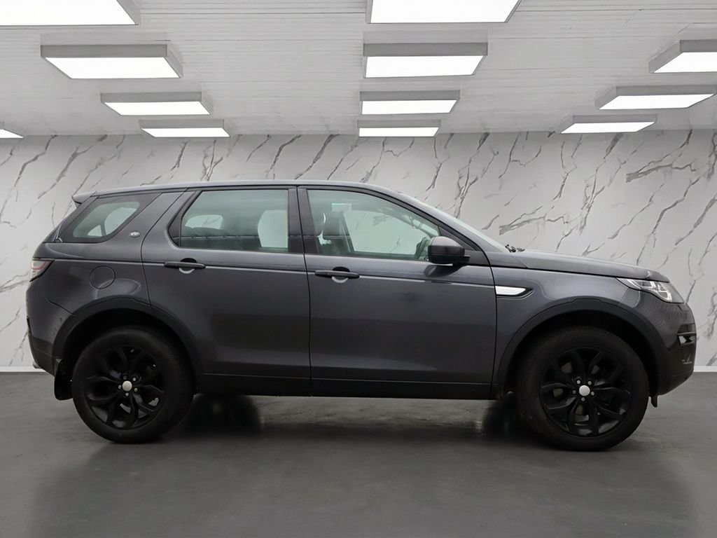 Used Land Rover Discovery Sport 2018 for sale - 77188767: Photo 5
