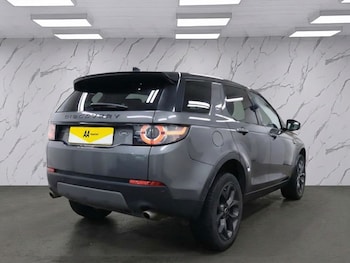Used Land Rover Discovery Sport 2019 for sale - 78017786: Photo