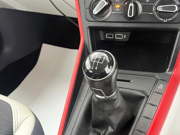 Used Volkswagen Polo 2018 for sale - 75666296: Photo 36