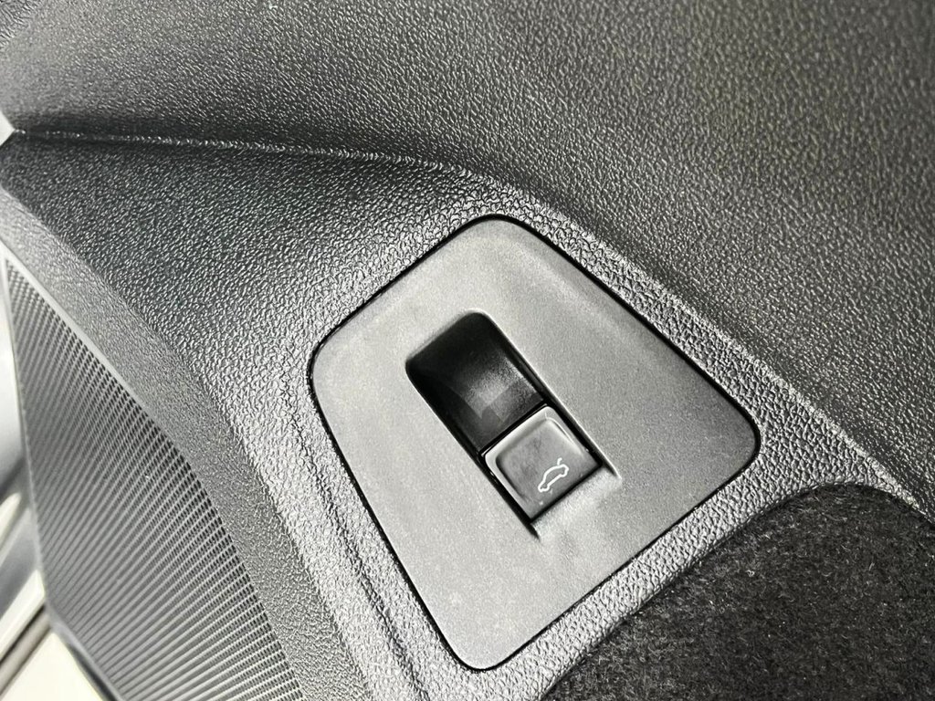 Used Volkswagen Tiguan 2020 for sale - 75923898: Photo 39