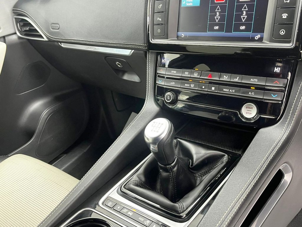 Used Jaguar F-Pace 2017 for sale - 76569888: Photo 26