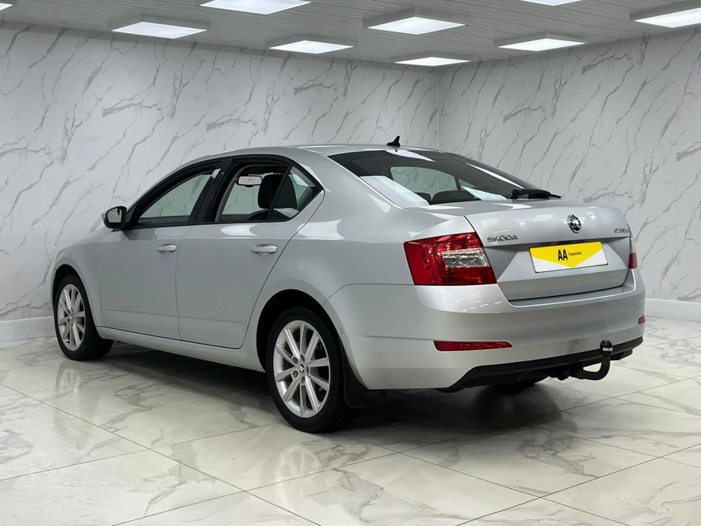 Used Skoda Octavia 2015 for sale - 76582234: Photo 10