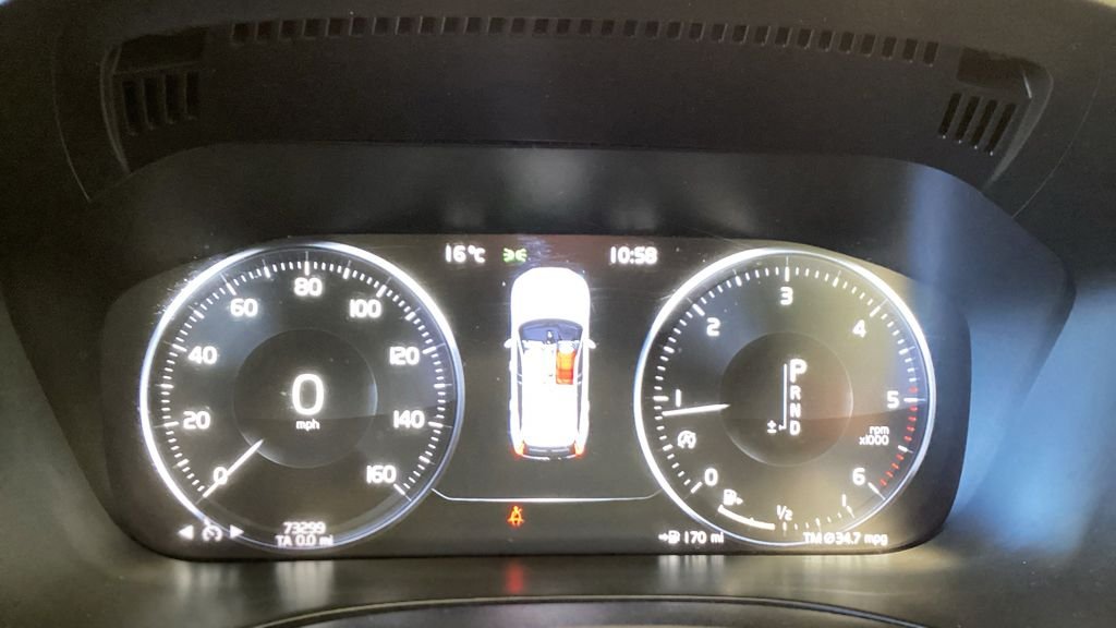 Used Volvo XC60 2018 for sale - 78008829: Photo 7