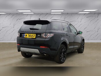 Used Land Rover Discovery Sport 2019 for sale - 78632231: Photo