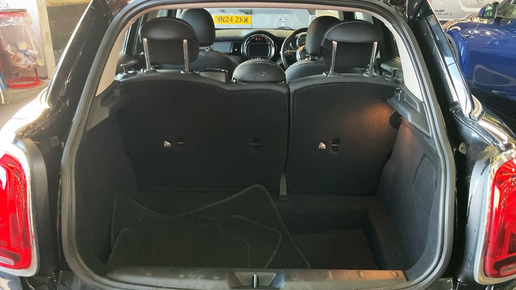 Used MINI Hatch 2019 for sale - 76962388: Photo 12