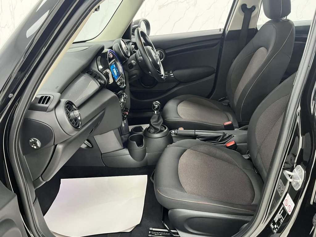 Used MINI Hatch 2019 for sale - 76962388: Photo 19