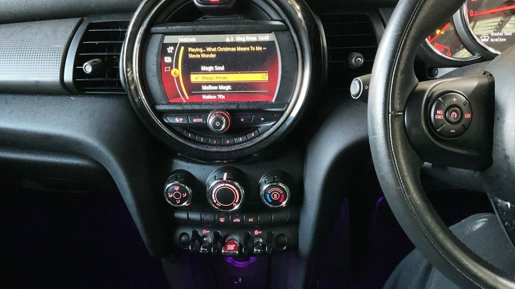 Used MINI Hatch 2019 for sale - 76962388: Photo 8