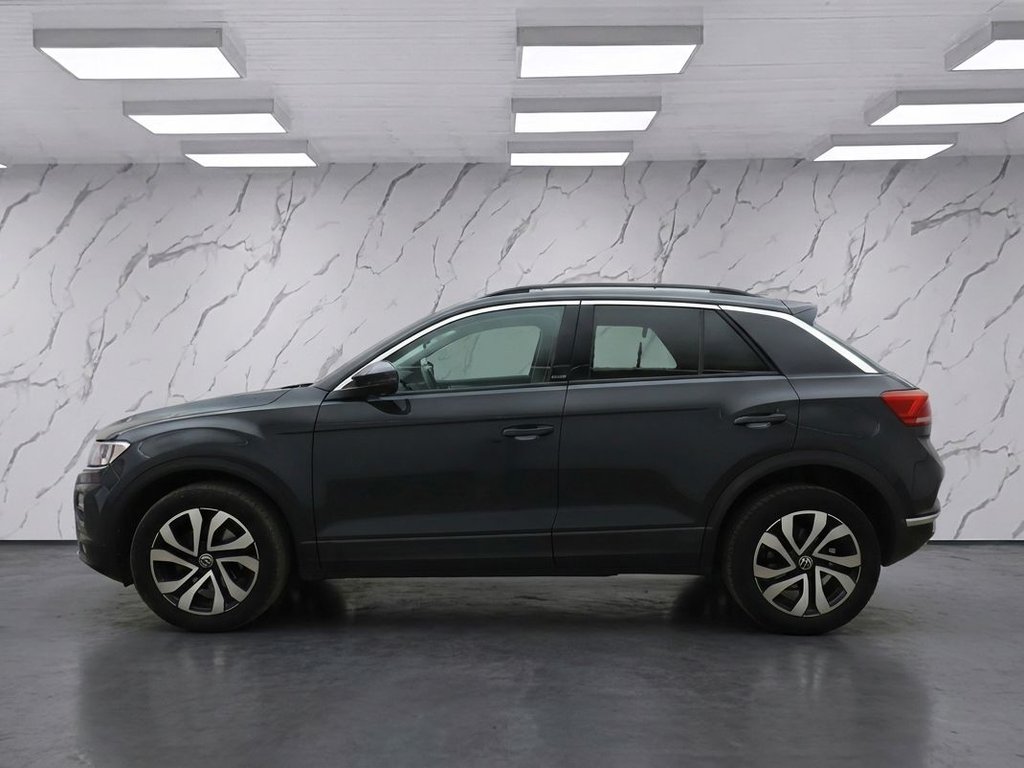 Used Volkswagen T-Roc 2022 for sale - 77967477: Photo 5