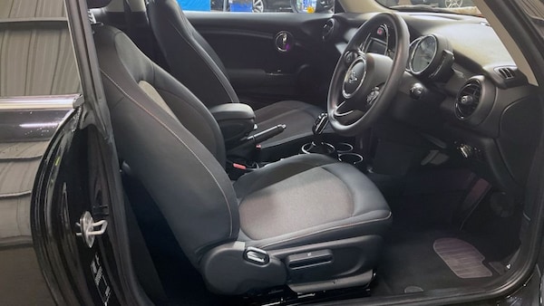 Used MINI Hatch 2020 for sale - 76210818: Photo 9