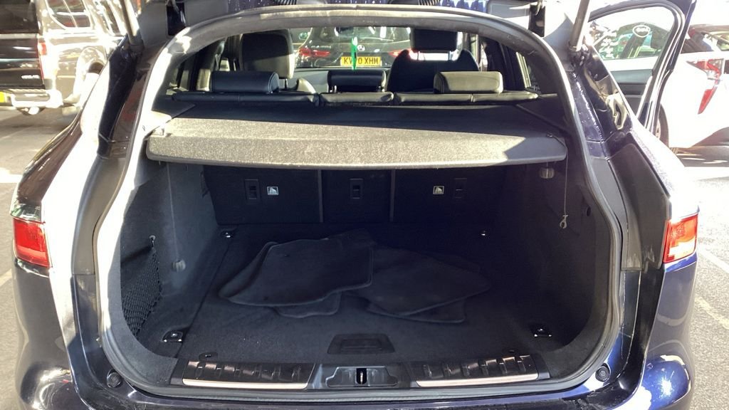 Used Jaguar F-Pace 2019 for sale - 77188764: Photo 12