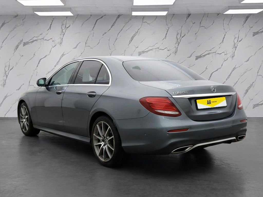 Used Mercedes-Benz E Class 2020 for sale - 77507446: Photo 3