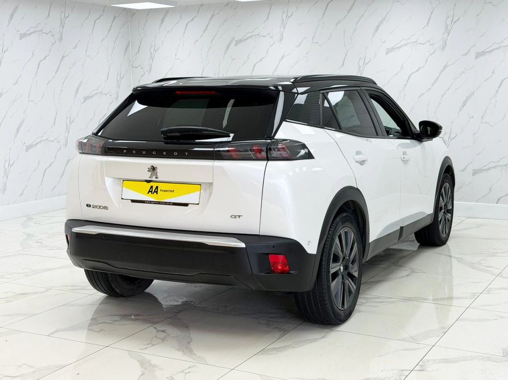 Used Peugeot E-2008 2021 for sale - 76210819: Photo 11