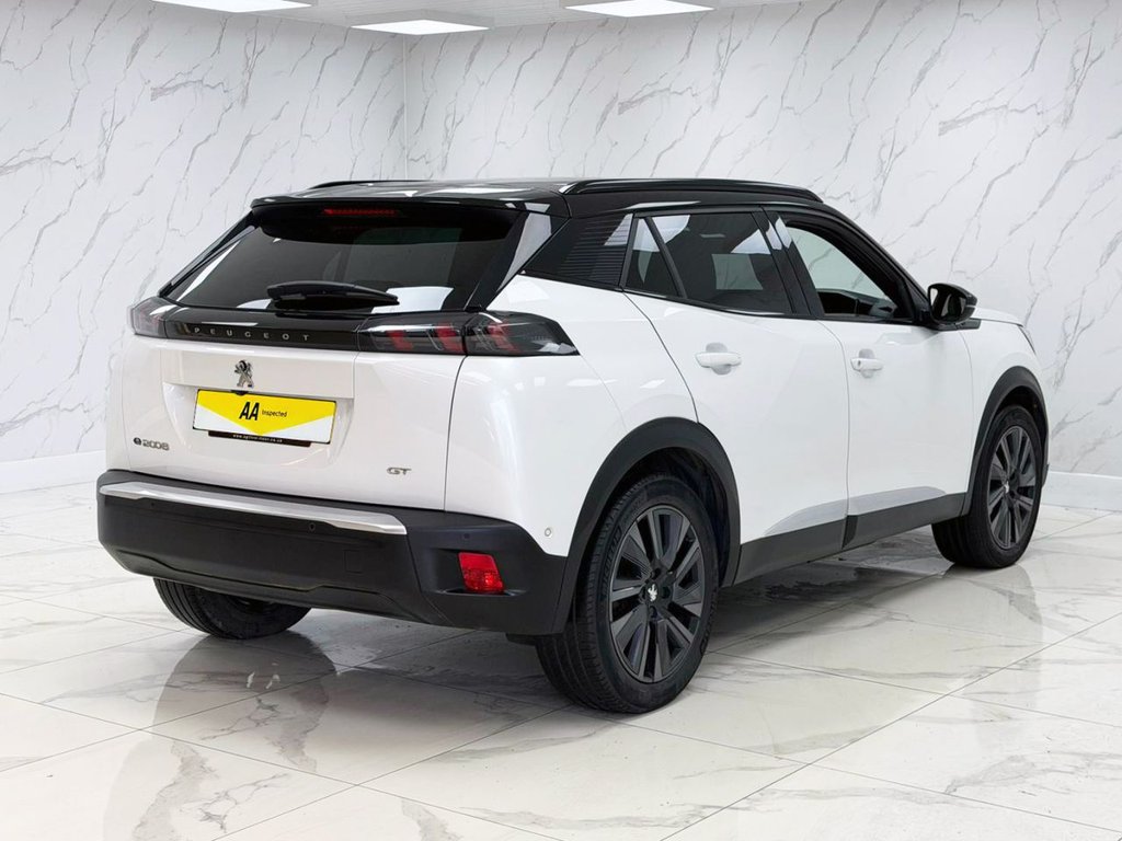 Used Peugeot E-2008 2021 for sale - 76210819: Photo 12