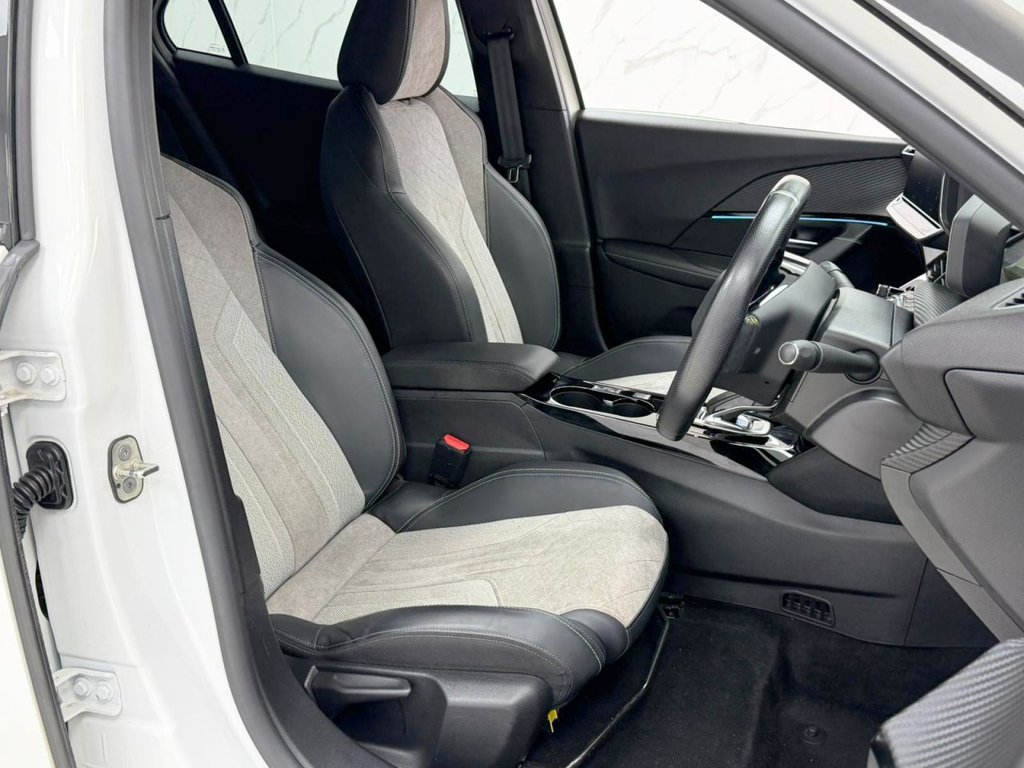 Used Peugeot E-2008 2021 for sale - 76210819: Photo 21