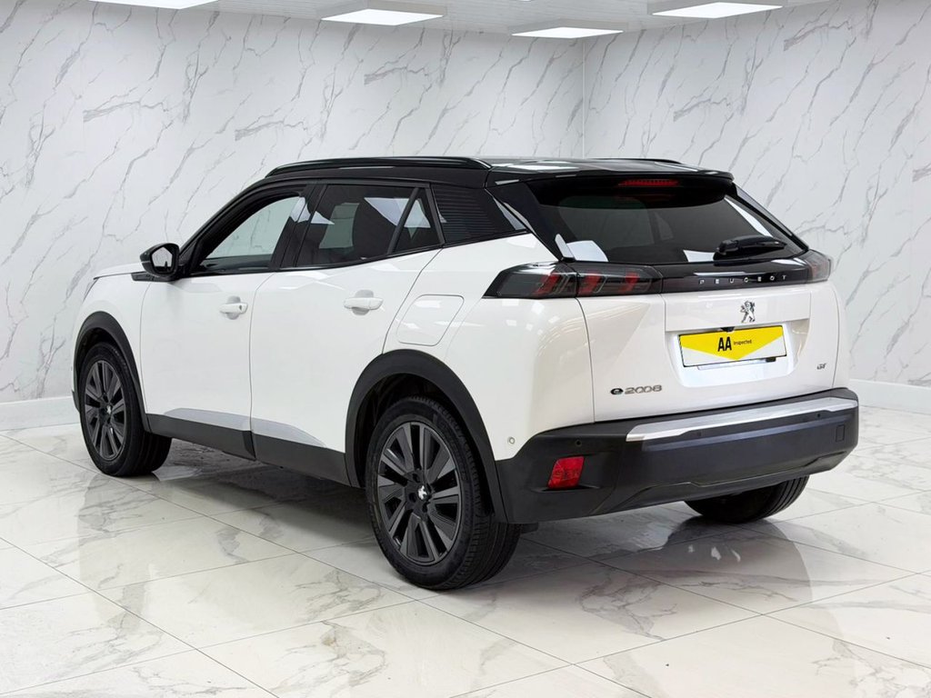 Used Peugeot E-2008 2021 for sale - 76210819: Photo 8