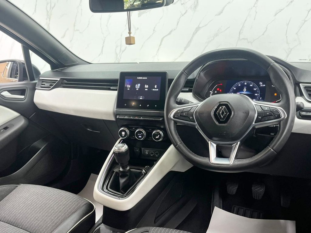 Used Renault Clio 2022 for sale - 76163492: Photo 25