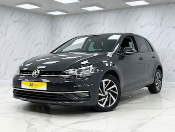 Used Volkswagen Golf 2019 for sale - 76163593: Photo