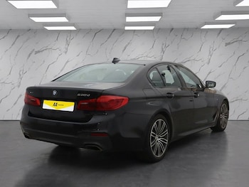 Used BMW 5 Series 2020 for sale - 77937111: Photo