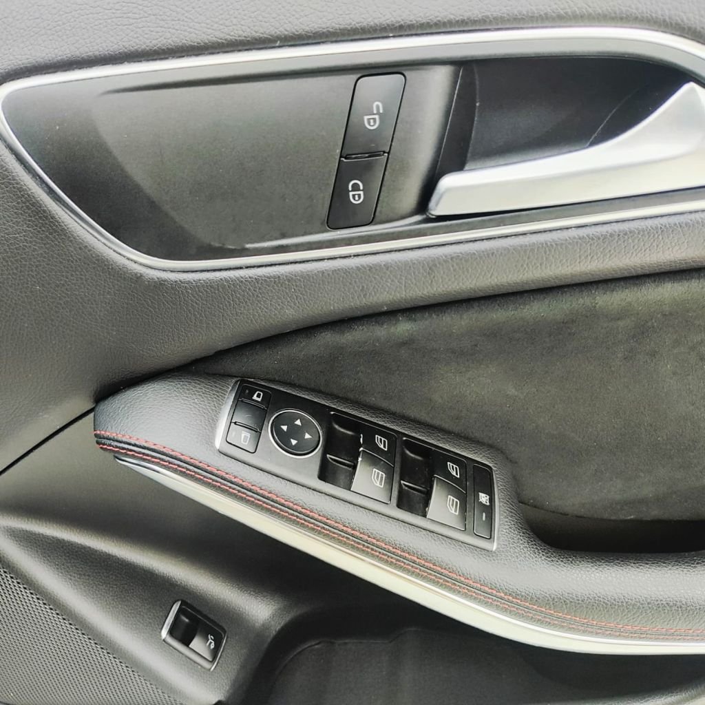 Used Mercedes-Benz A-Class 2018 for sale - 77952637: Photo 32