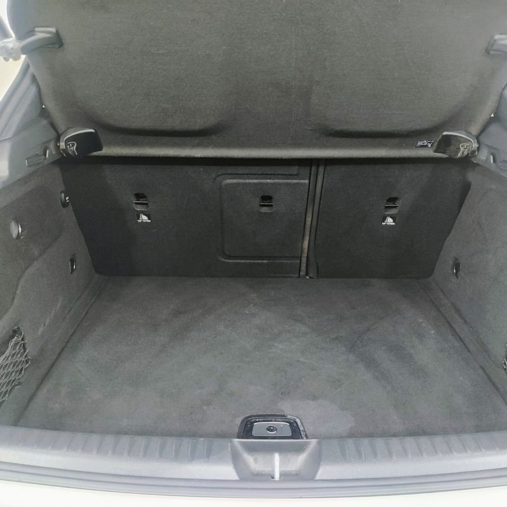 Used Mercedes-Benz A-Class 2018 for sale - 77952637: Photo 37