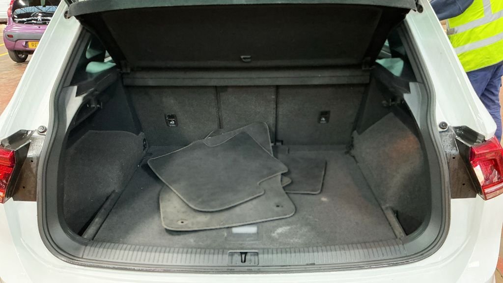 Used Volkswagen Tiguan 2018 for sale - 78017343: Photo 11