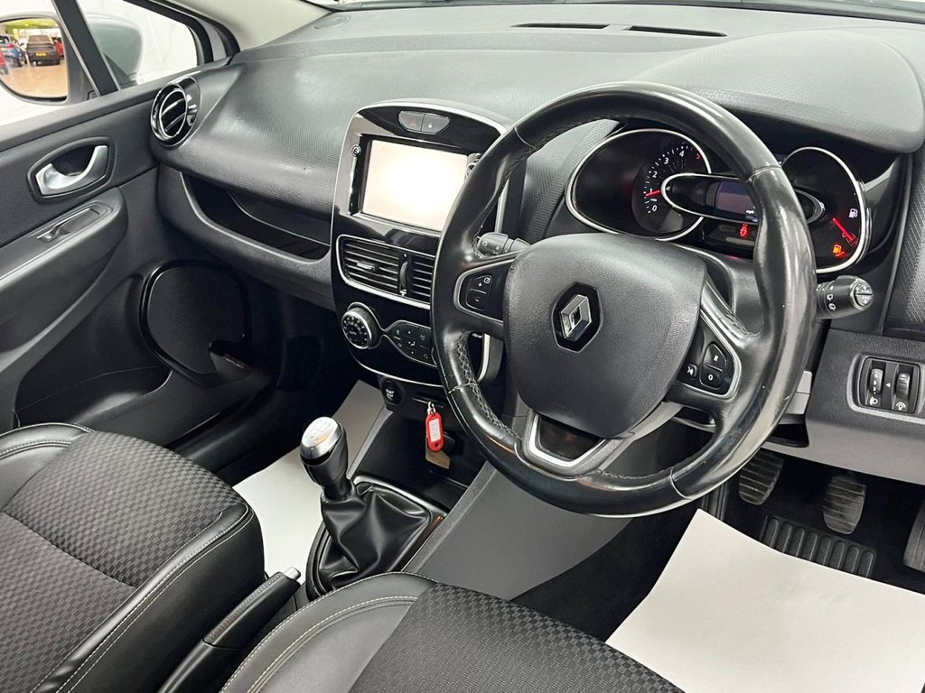 Used Renault Clio 2018 for sale - 76868061: Photo 28