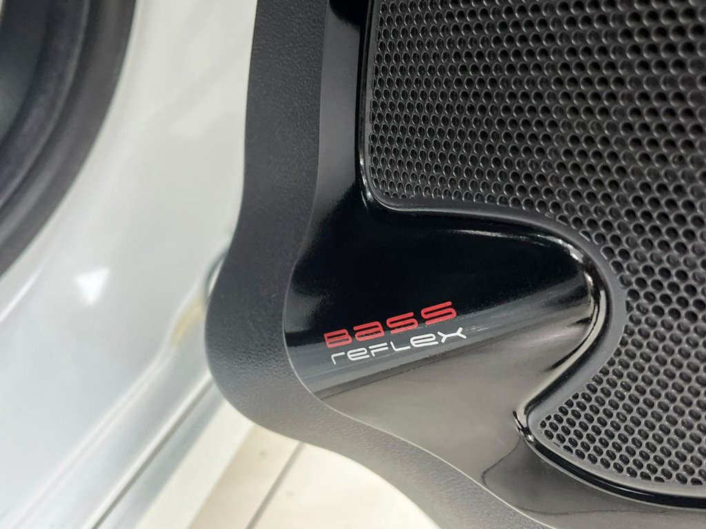 Used Renault Clio 2018 for sale - 76868061: Photo 30