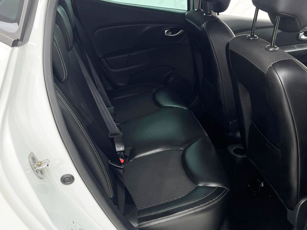 Used Renault Clio 2018 for sale - 76868061: Photo 32