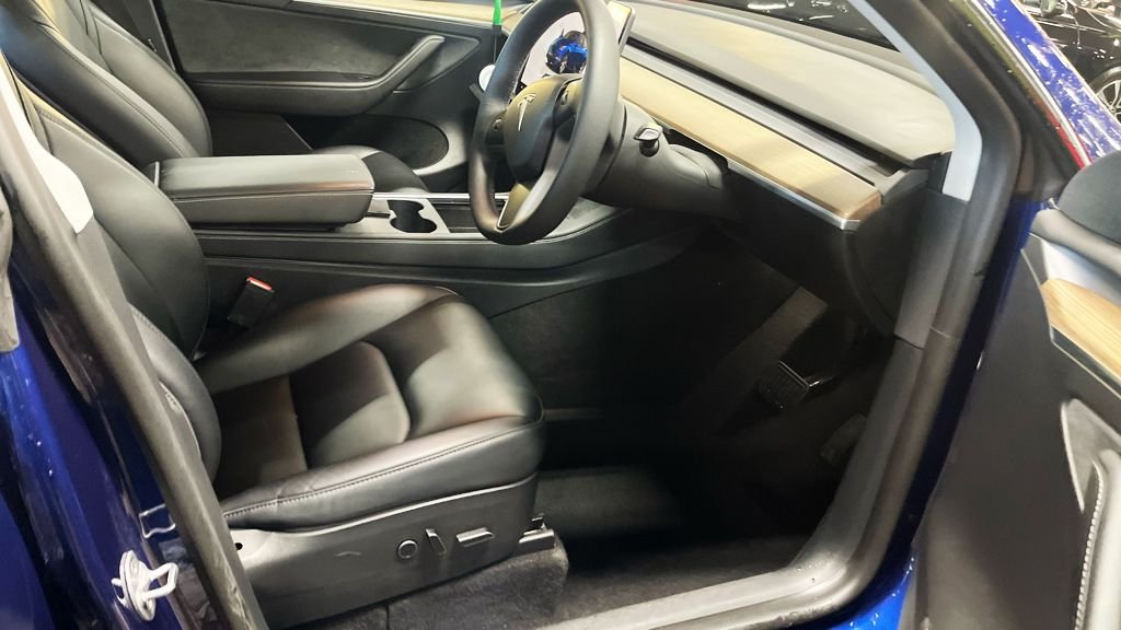 Used Tesla Model Y 2023 for sale - 77953230: Photo 9