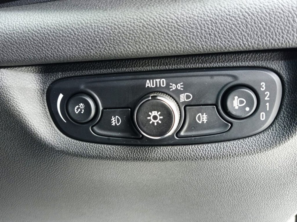 Used Vauxhall Insignia 2017 for sale - 77370106: Photo 29