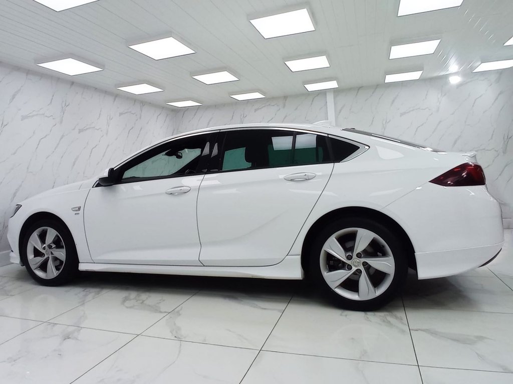 Used Vauxhall Insignia 2017 for sale - 77370106: Photo 8