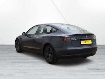Used Tesla Model 3 2021 for sale - 76223968: Photo 3